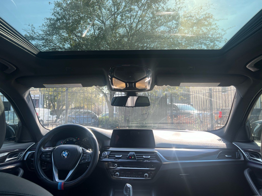 2018 BMW 5 Series Image 18