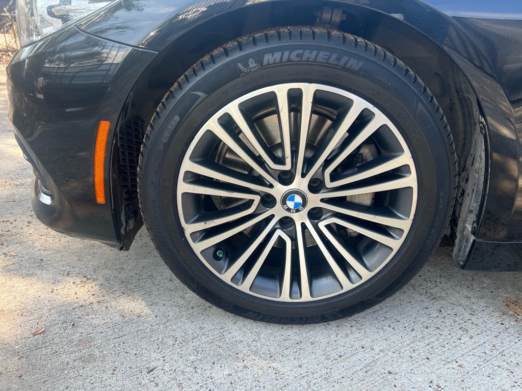 2018 BMW 5 Series Image 19