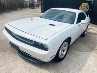 Image for 2014 Dodge Challenger SXT ID: 7200847