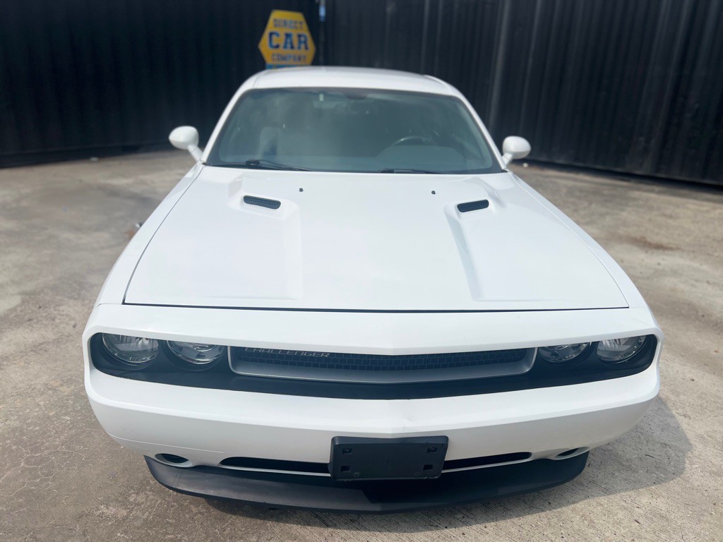 2014 Dodge Challenger Image 2