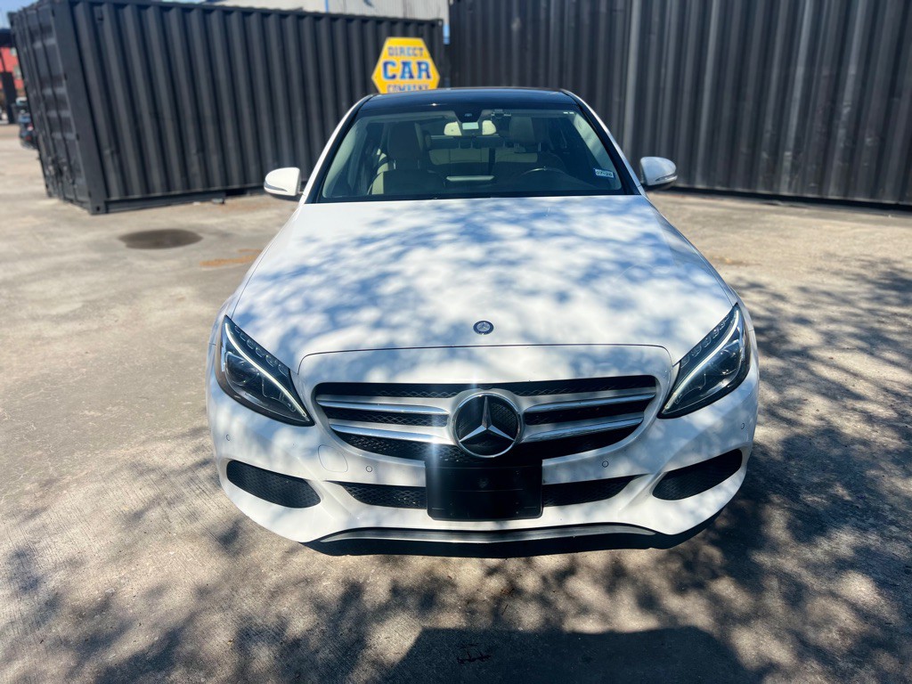 2015 Mercedes-Benz C-Class Image 2