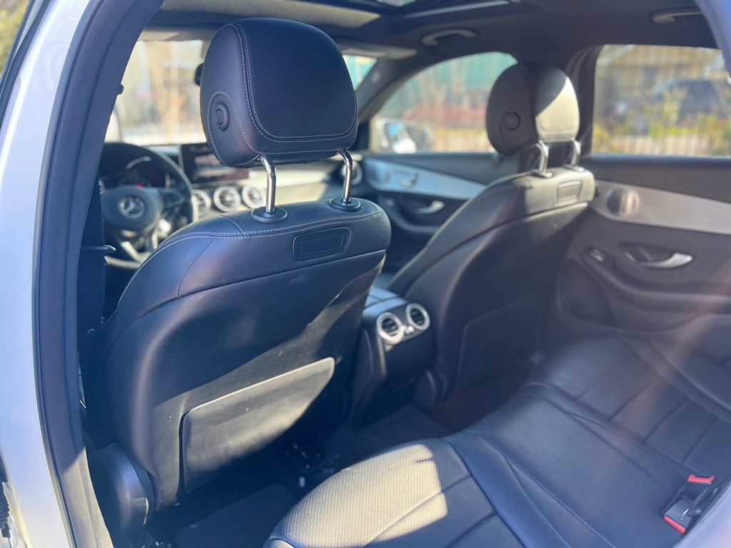 2019 Mercedes-Benz GLC-Class Image 15