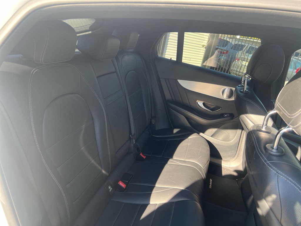 2019 Mercedes-Benz GLC-Class Image 17