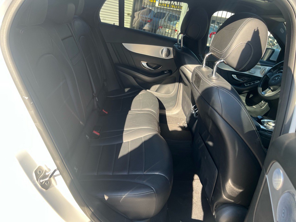 2019 Mercedes-Benz GLC-Class Image 18