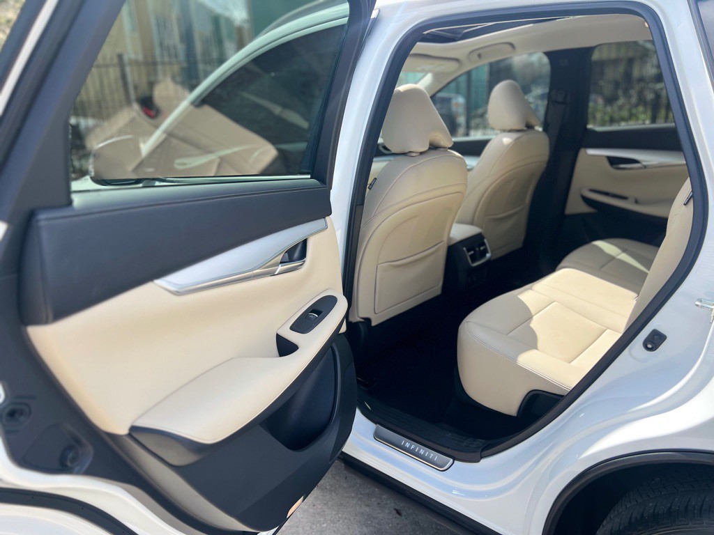 2021 INFINITI QX50 Image 15