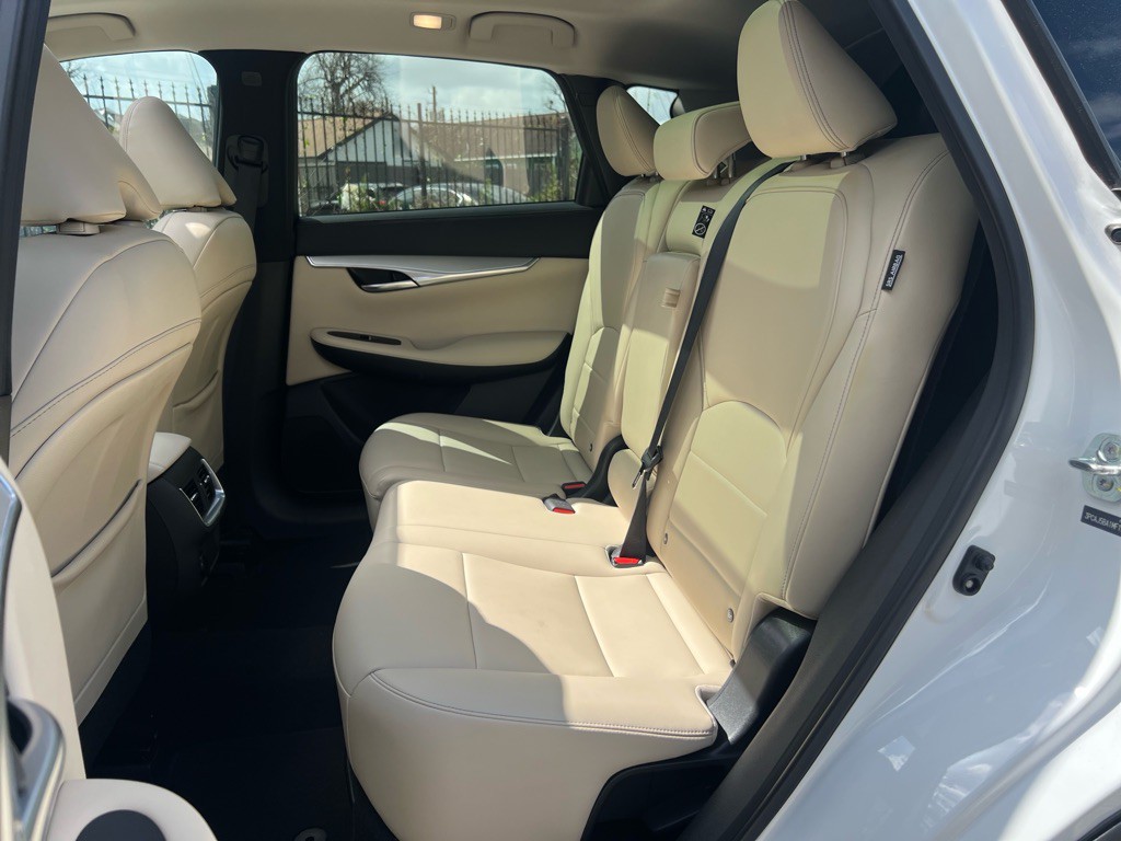 2021 INFINITI QX50 Image 16