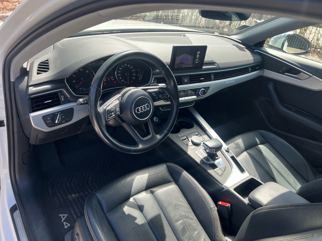 2018 Audi A4 Image 9