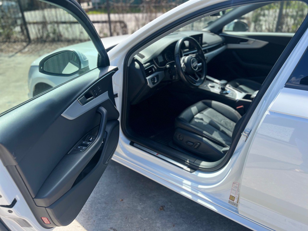 2018 Audi A4 Image 10