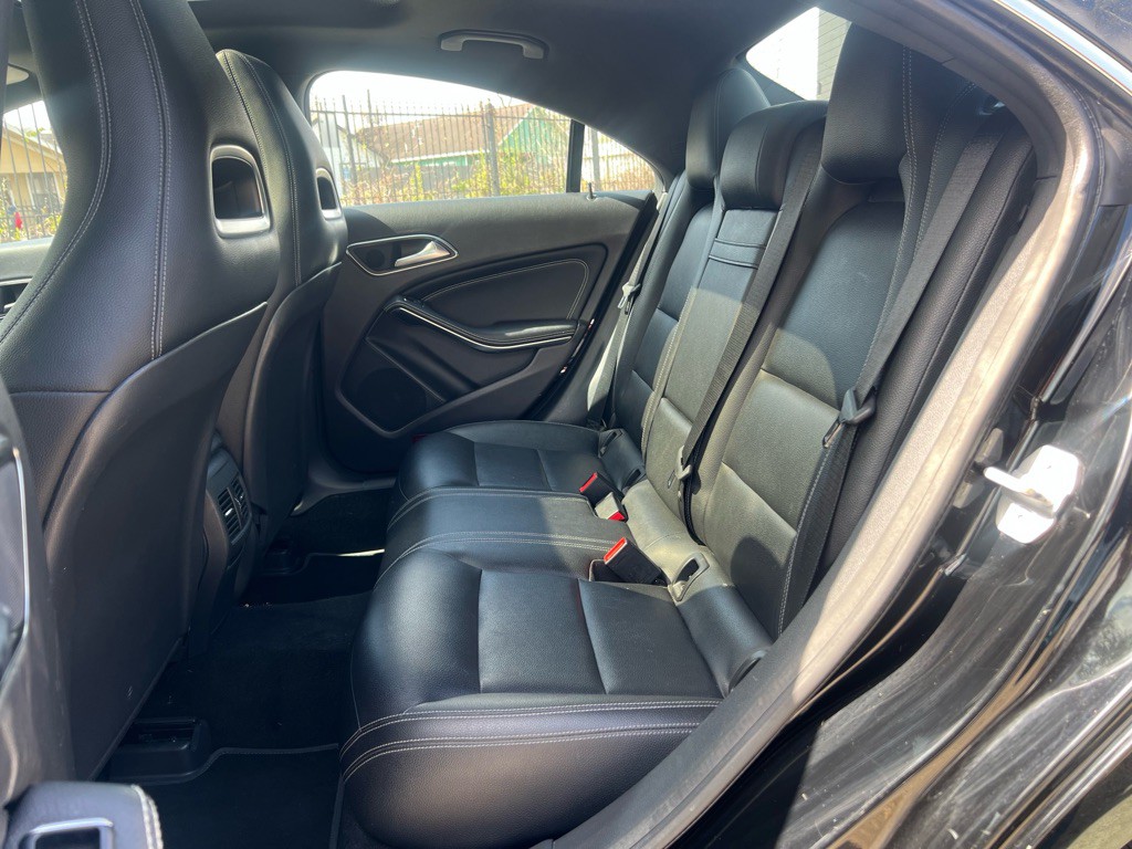 2016 Mercedes-Benz CLA-Class Image 15