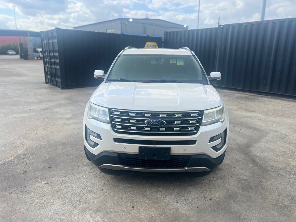 2017 Ford Explorer Image 2