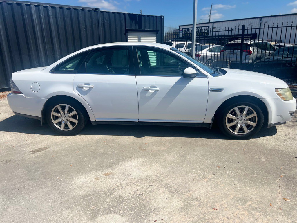 2008 Ford Taurus Image 4