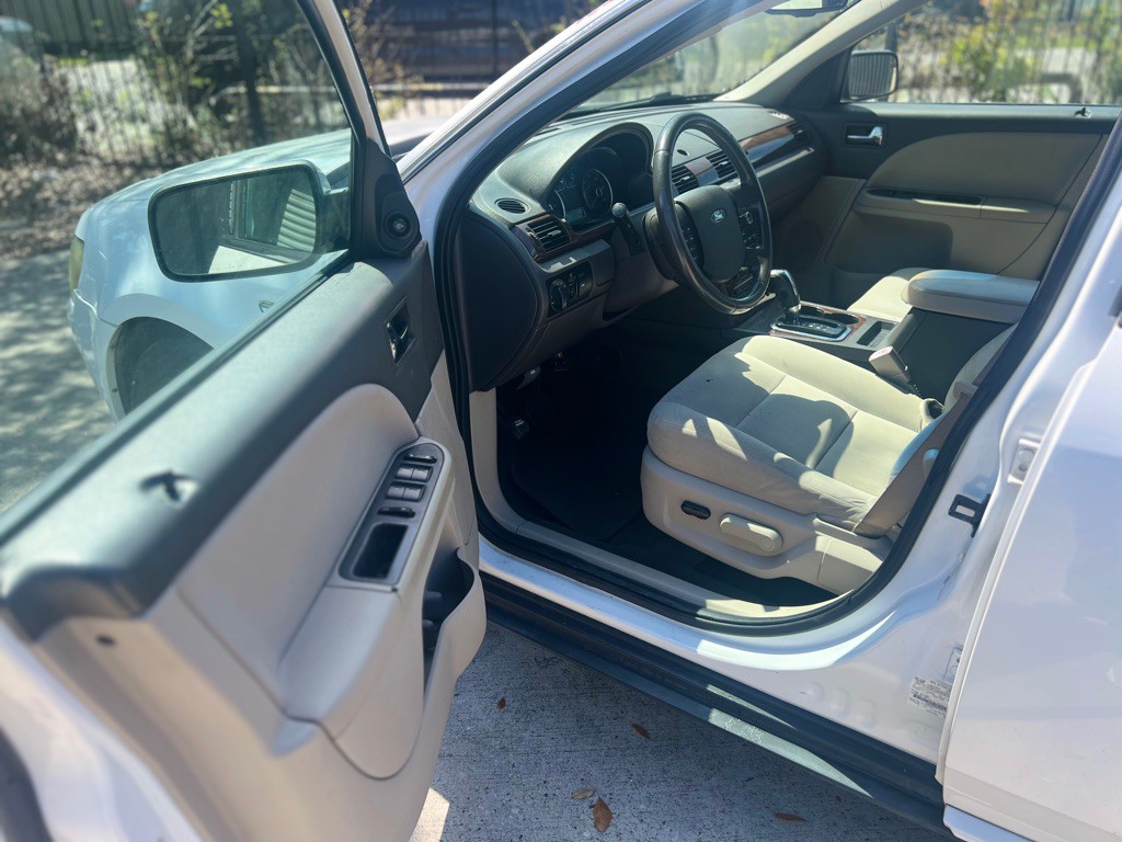 2008 Ford Taurus Image 10