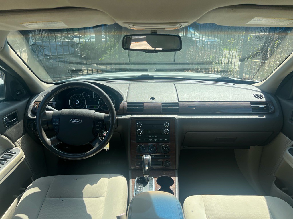 2008 Ford Taurus Image 14