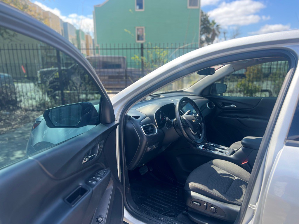 2018 Chevrolet Equinox Image 11