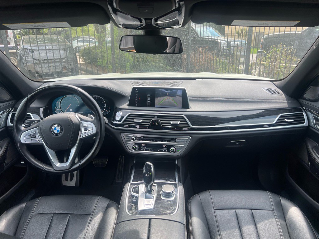 2019 BMW 7 Series Image 17