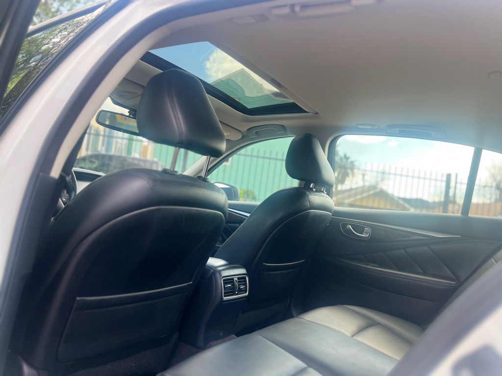 2019 INFINITI Q50 Image 16