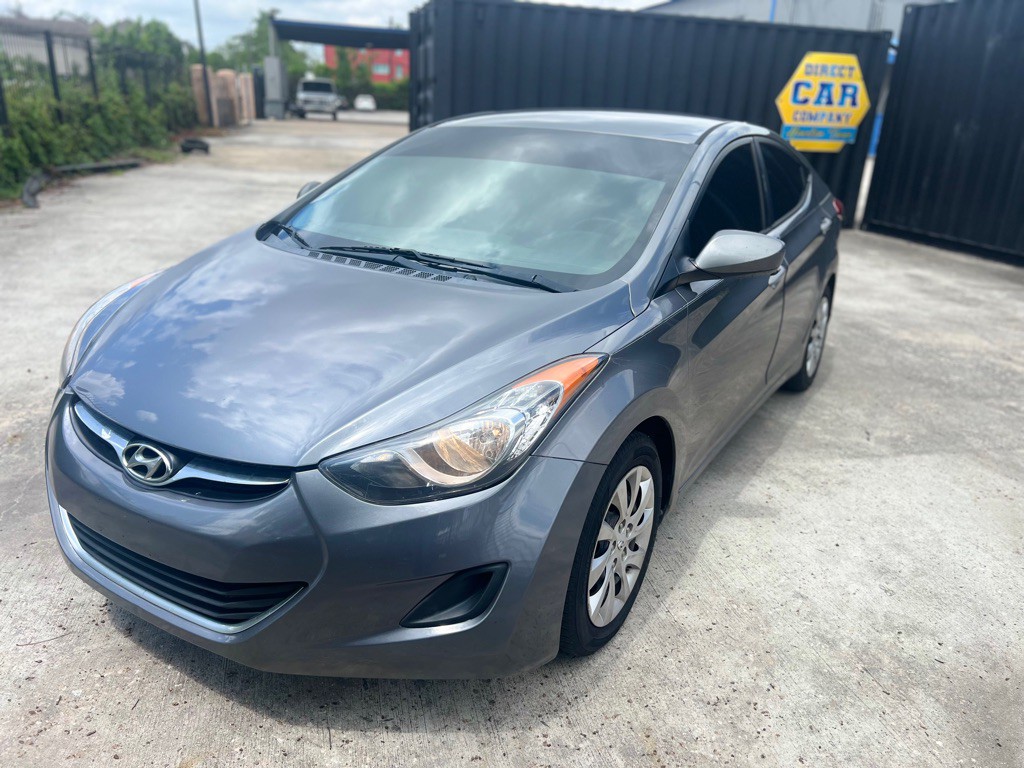 2012 Hyundai Elantra Image 1