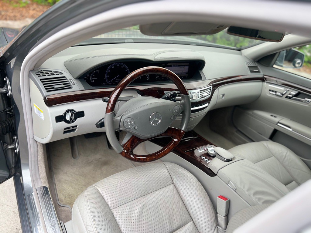 2013 Mercedes-Benz S-Class Image 9