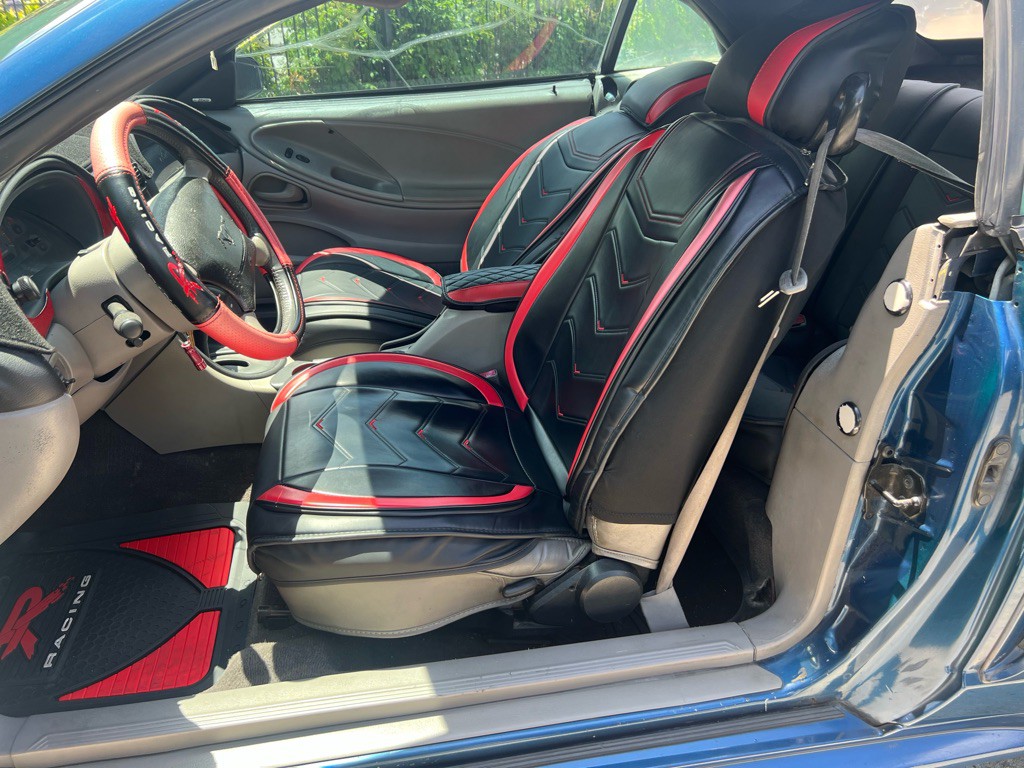 2000 Ford Mustang Image 11