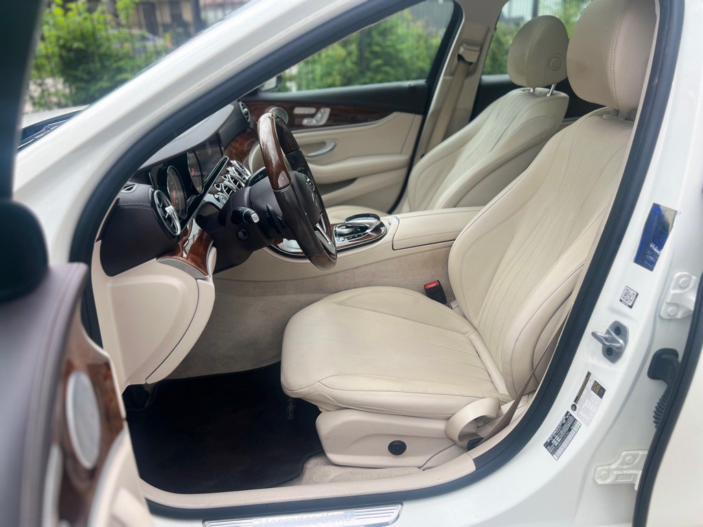 2019 Mercedes-Benz E-Class Image 11