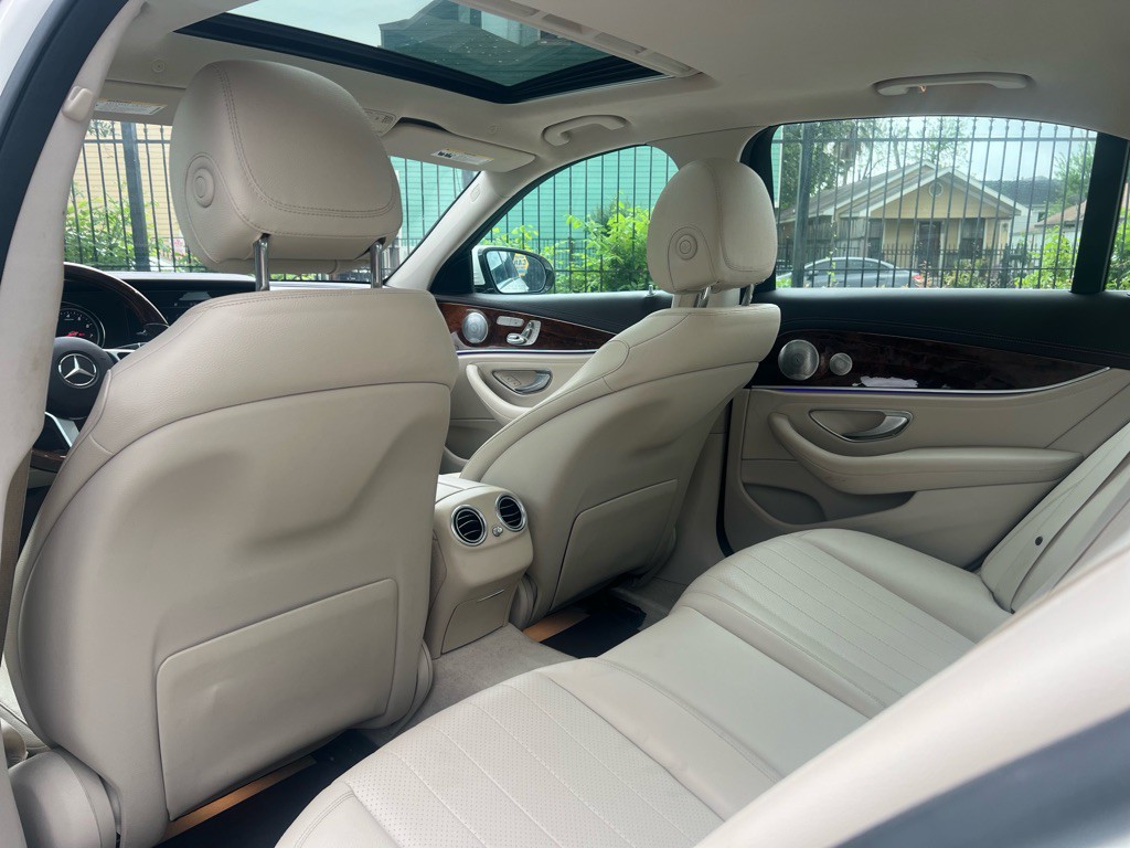 2019 Mercedes-Benz E-Class Image 14