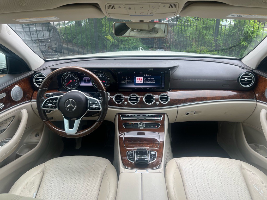 2019 Mercedes-Benz E-Class Image 17