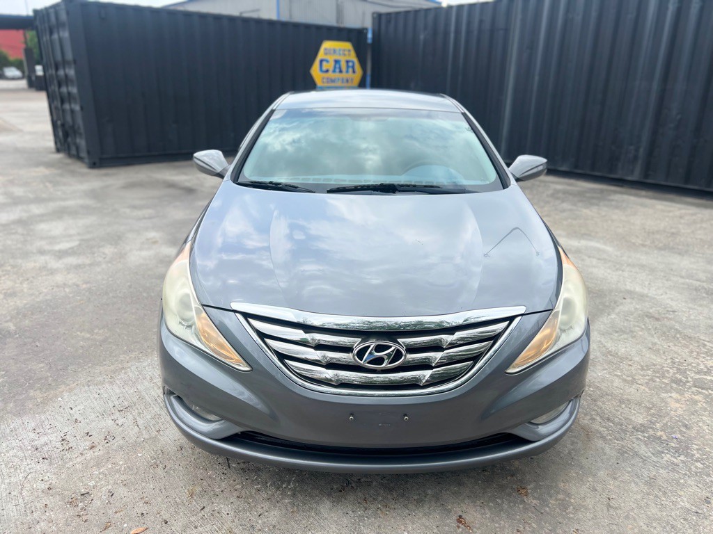 2013 Hyundai Sonata Image 2