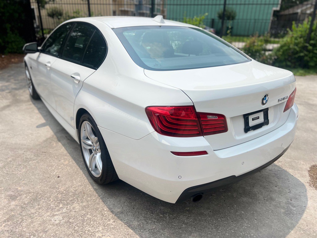 2016 BMW 5 Series Image 7