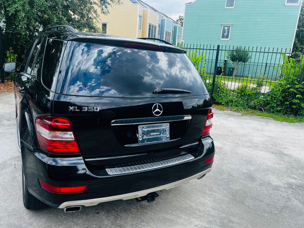 2011 Mercedes-Benz M-Class Image 6