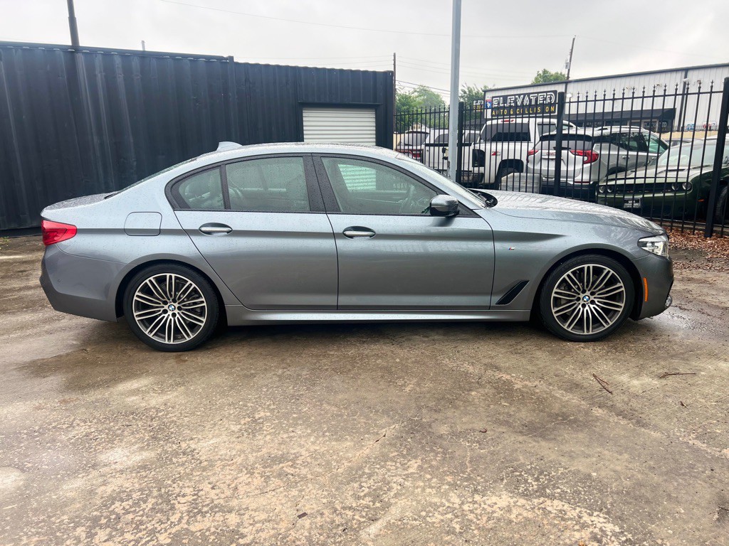 2018 BMW 5 Series Image 4