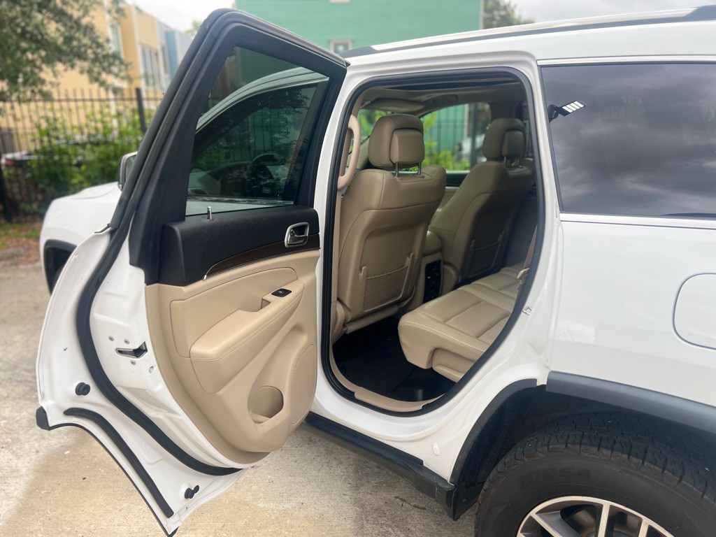 2018 Jeep Grand Cherokee Image 15