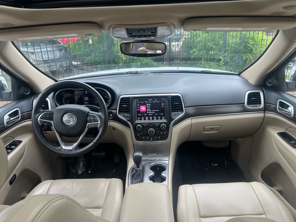 2018 Jeep Grand Cherokee Image 17