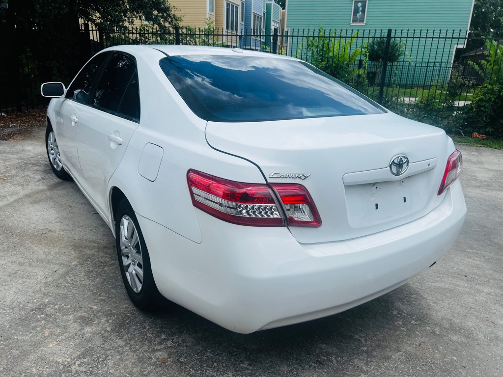 2010 Toyota Camry Image 6