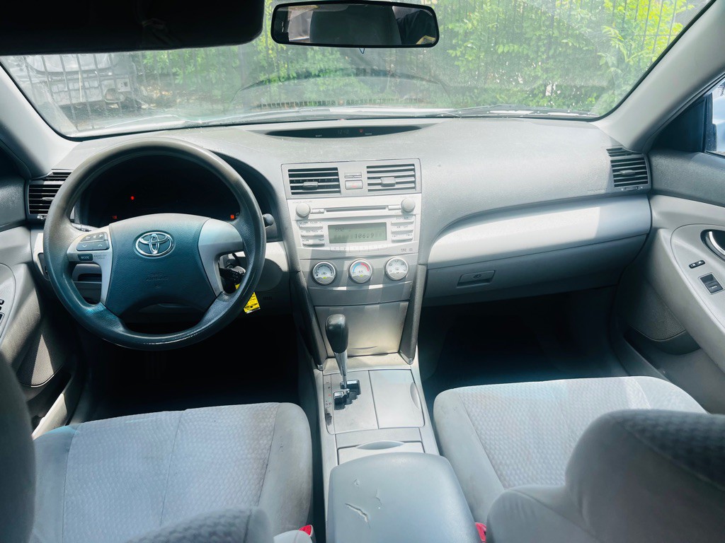 2010 Toyota Camry Image 15