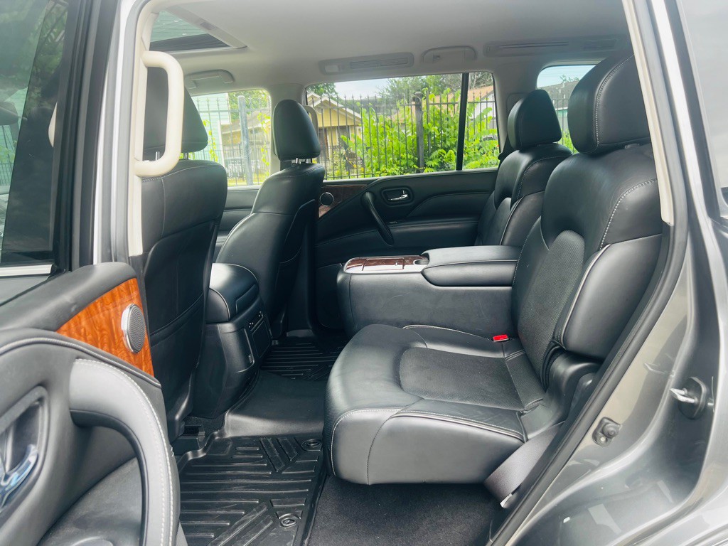 2018 INFINITI QX80 Image 16