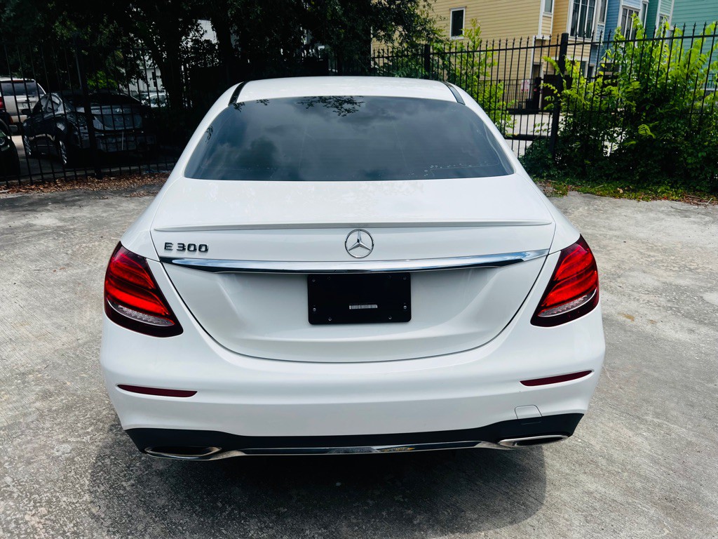 2019 Mercedes-Benz E-Class Image 6
