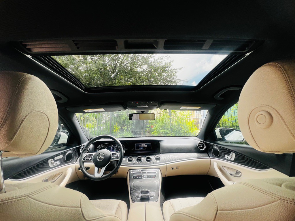 2019 Mercedes-Benz E-Class Image 19