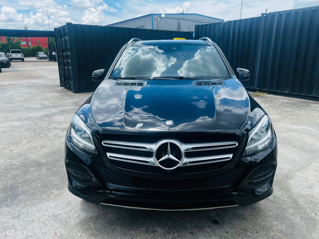2017 Mercedes-Benz GLE-Class Image 2