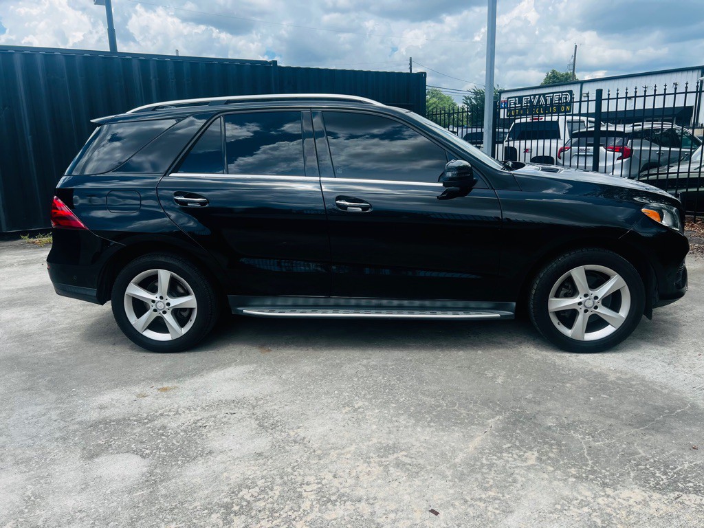 2017 Mercedes-Benz GLE-Class Image 4