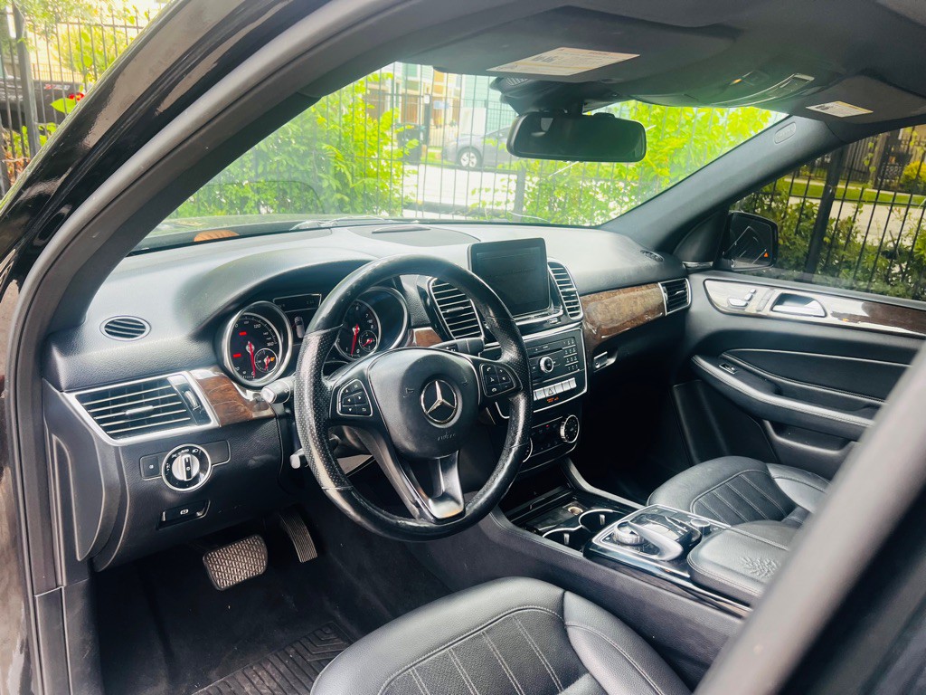 2017 Mercedes-Benz GLE-Class Image 9