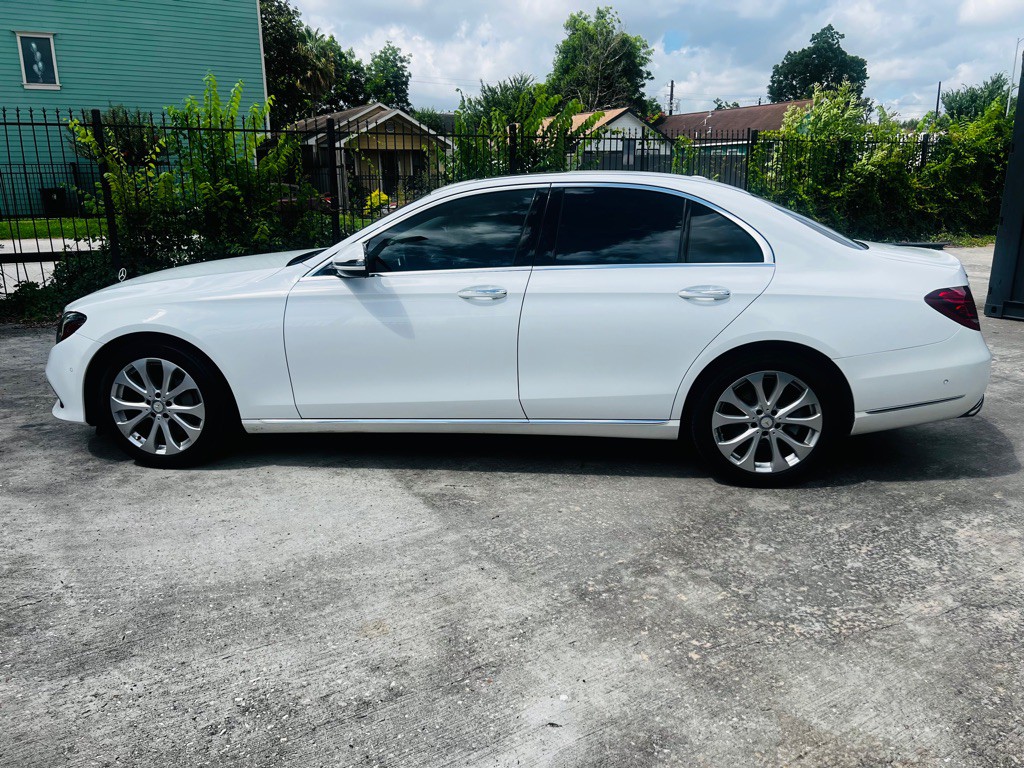 2017 Mercedes-Benz E-Class Image 8