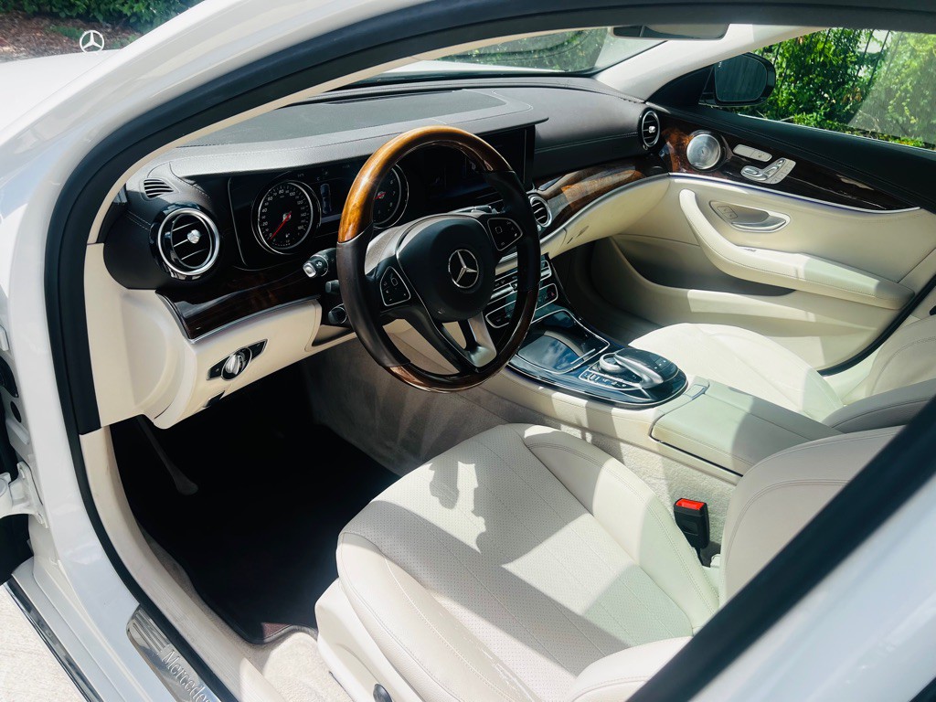 2017 Mercedes-Benz E-Class Image 9