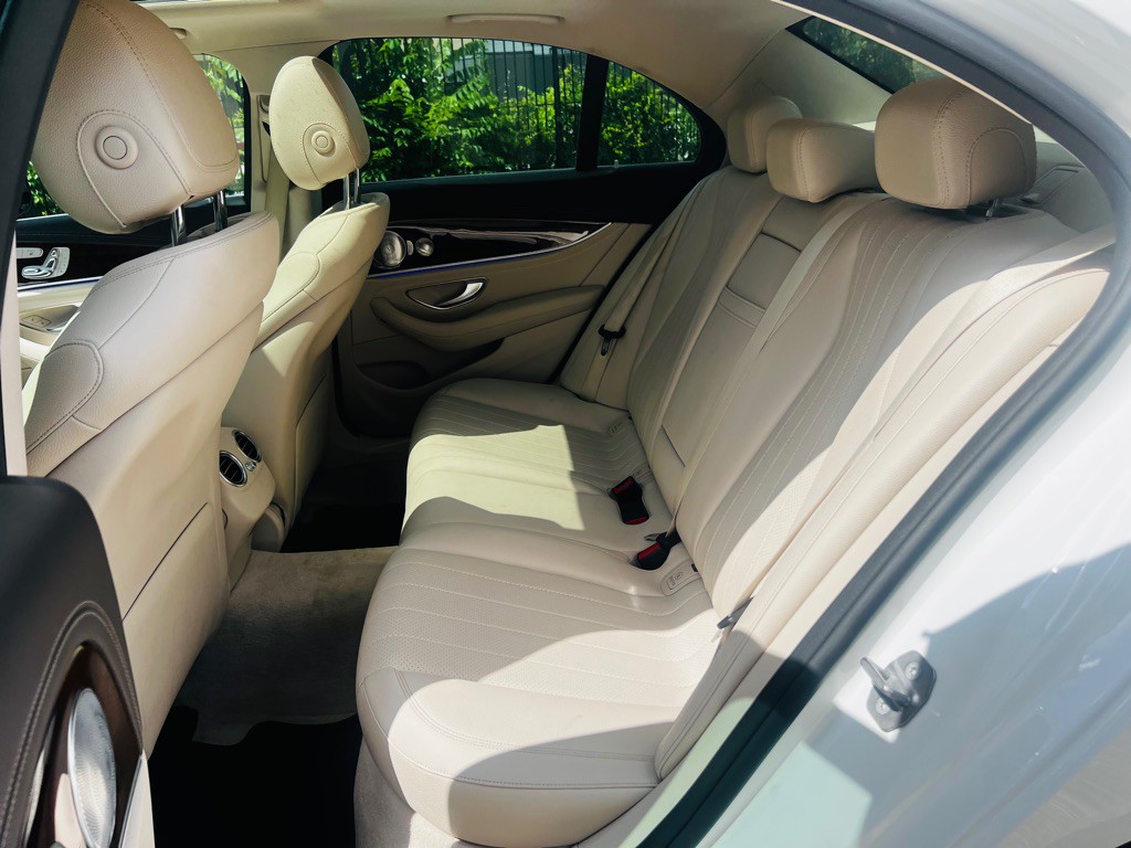 2017 Mercedes-Benz E-Class Image 16