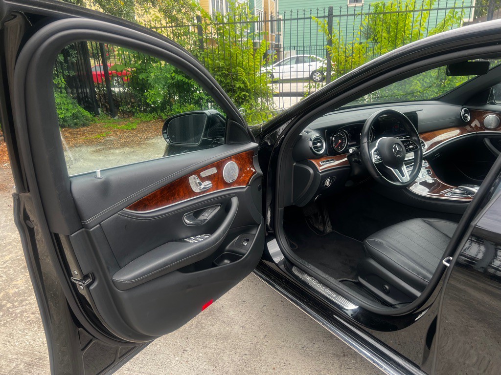 2019 Mercedes-Benz E-Class Image 10