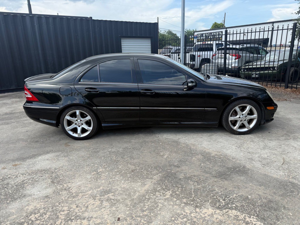 2007 Mercedes-Benz C-Class Image 4