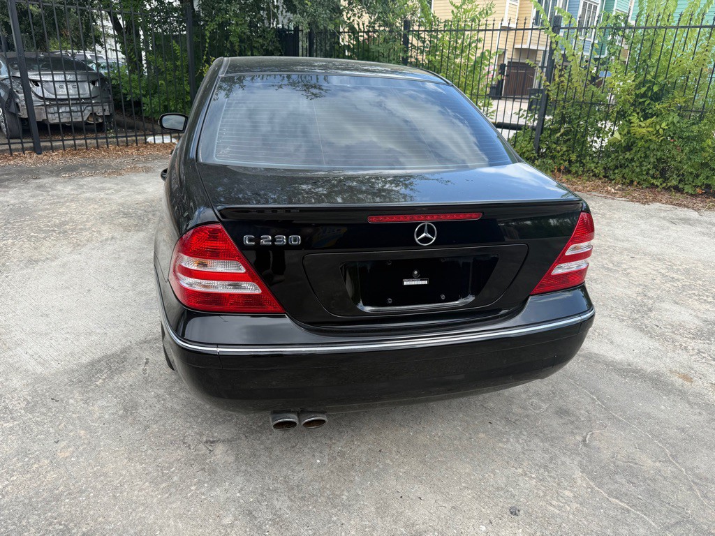2007 Mercedes-Benz C-Class Image 6
