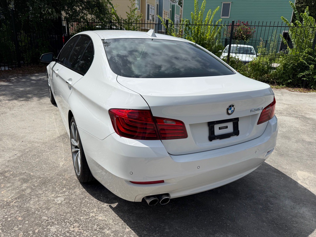 2016 BMW 5 Series Image 7