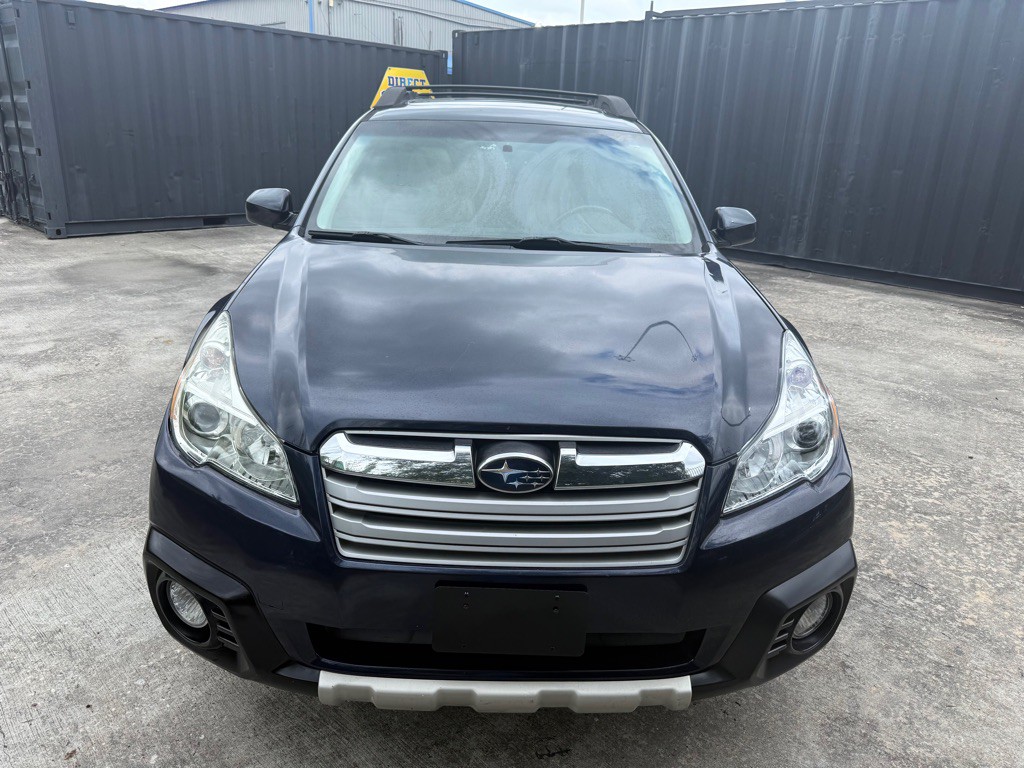 2013 Subaru Outback Image 2