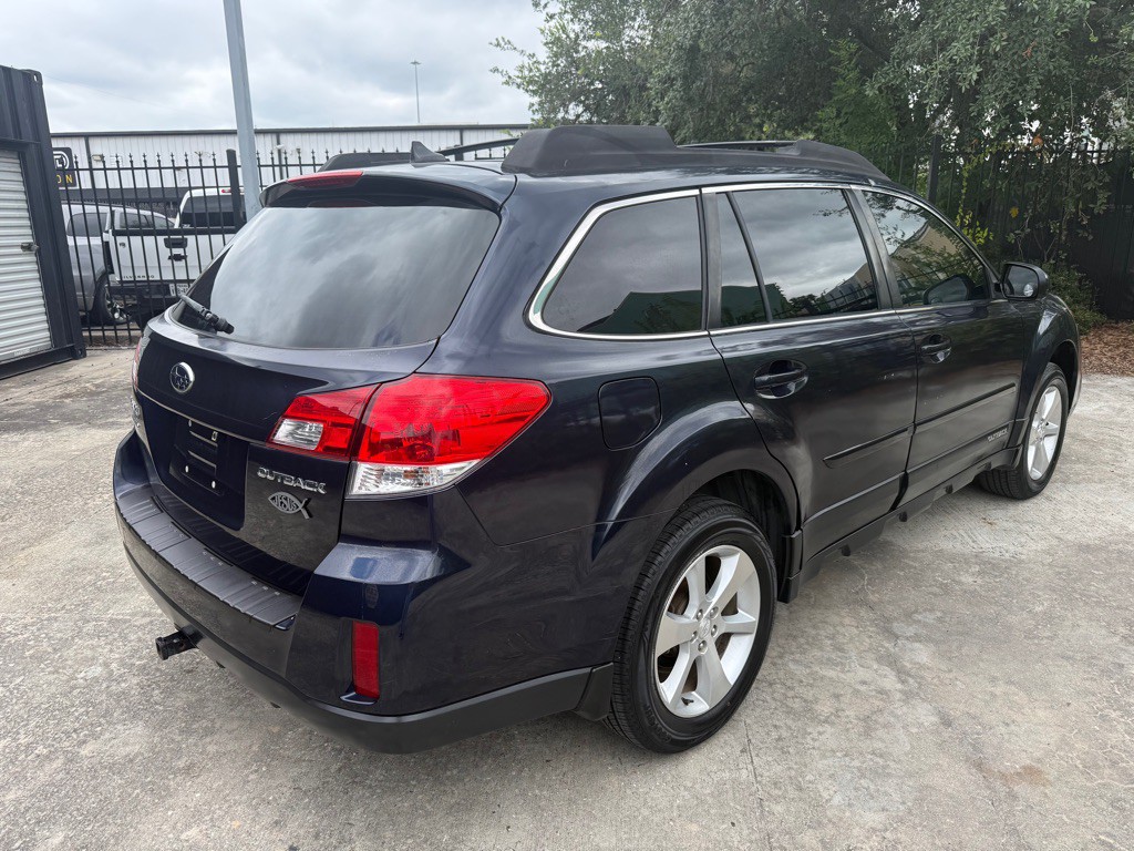 2013 Subaru Outback Image 5