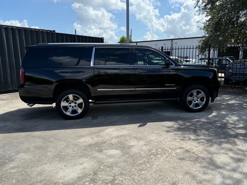 2015 GMC Yukon Image 4